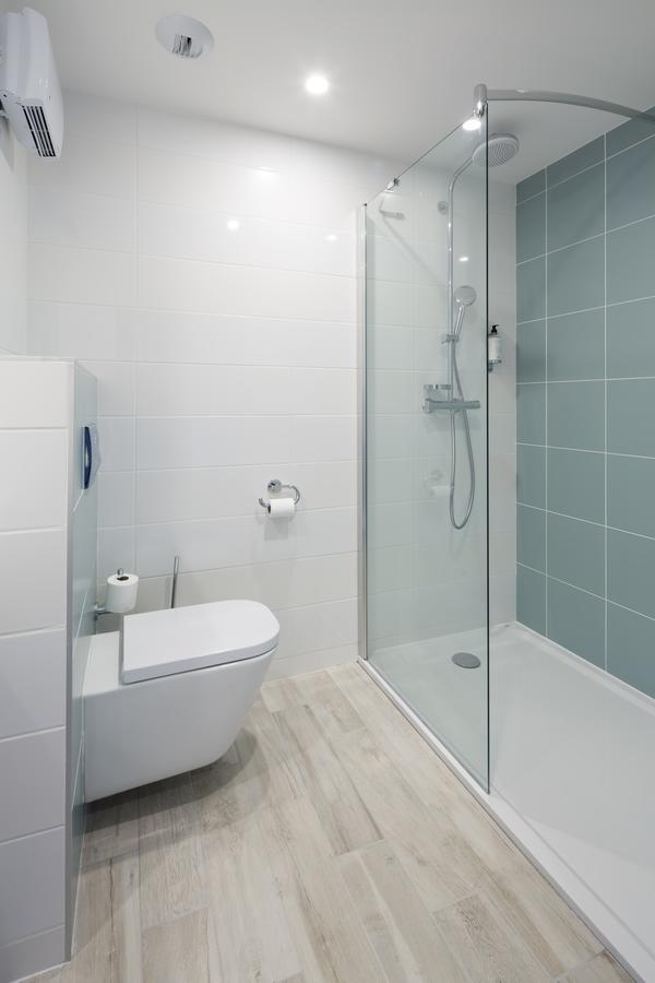 Logis Hotel Les Pins - Operalia Balaruc-les-Bains Luaran gambar